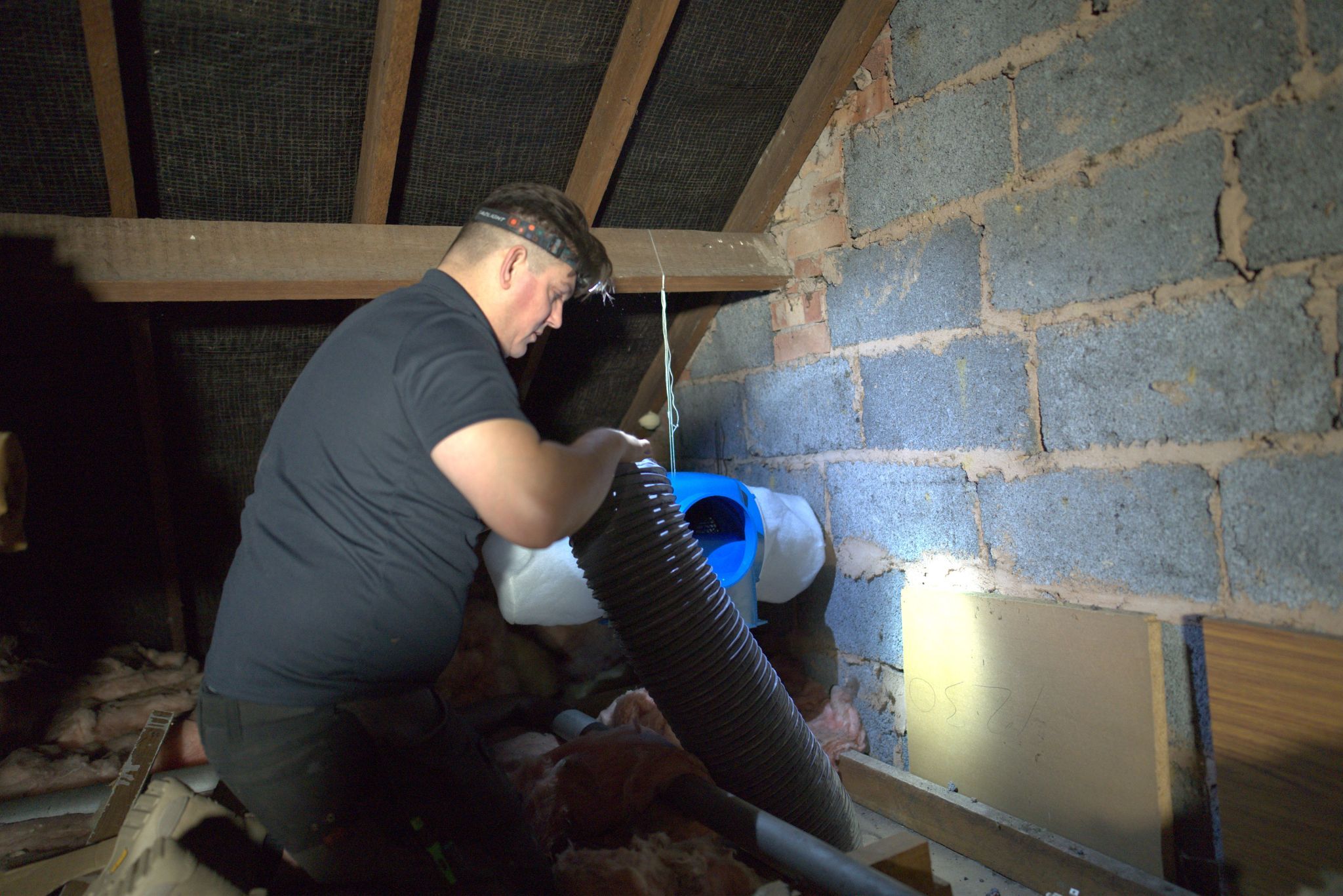 How does a PIV unit work